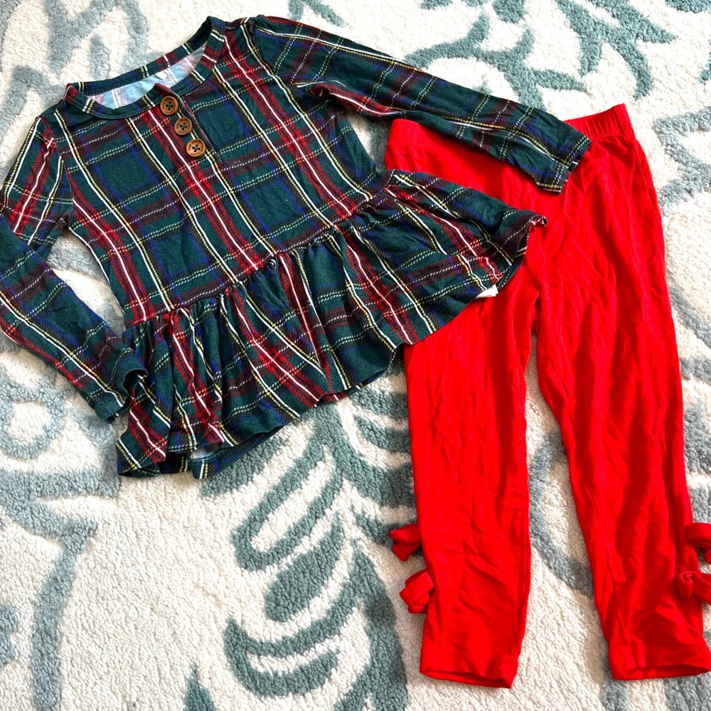 Adorable holiday baby outfit
